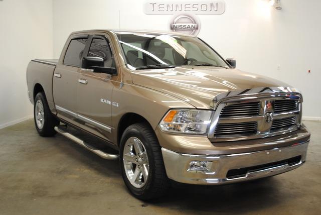Dodge Ram 1500 SLT Pickup Truck