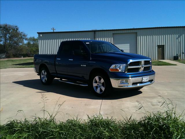 Dodge Ram 1500 C230 1.8K Extended Cab Pickup