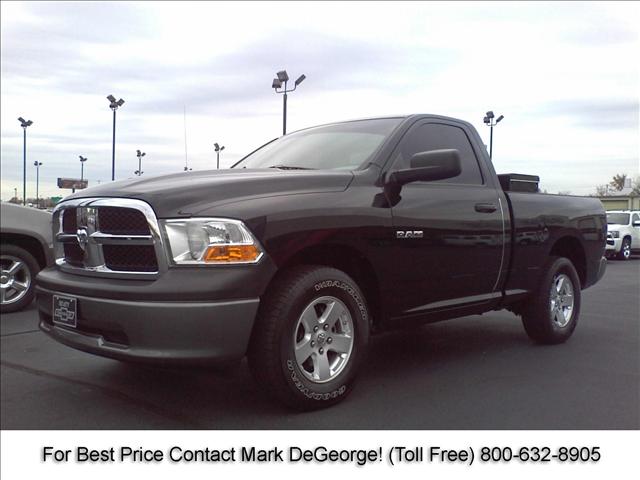 Dodge Ram 1500 4dr LX 4WD Auto Pickup