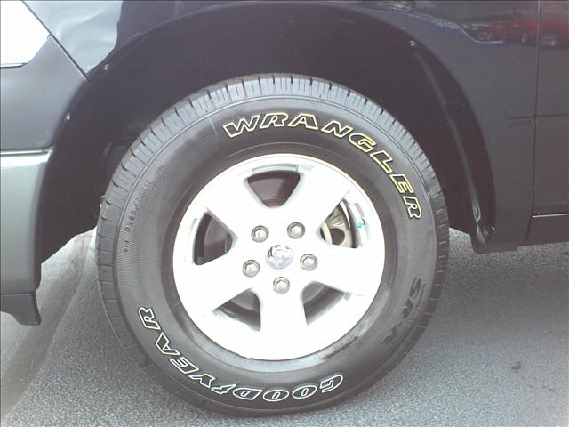 Dodge Ram 1500 2009 photo 2