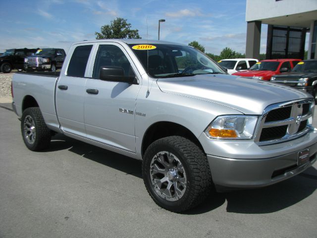 Dodge Ram 1500 4dr LX 4WD Auto Pickup Truck