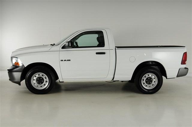 Dodge Ram 1500 2010 photo 2