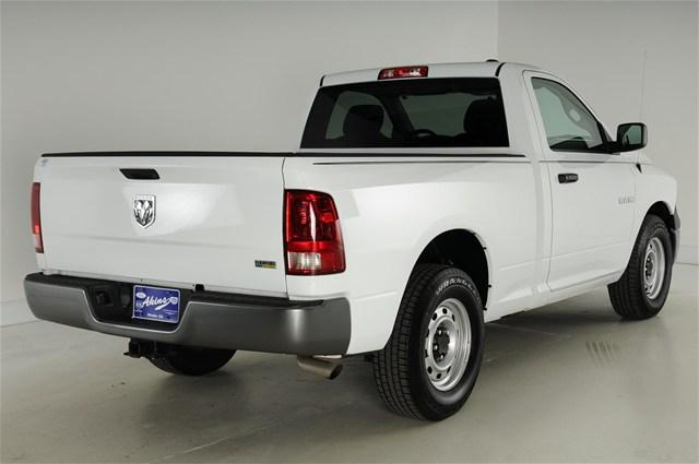 Dodge Ram 1500 2010 photo 3
