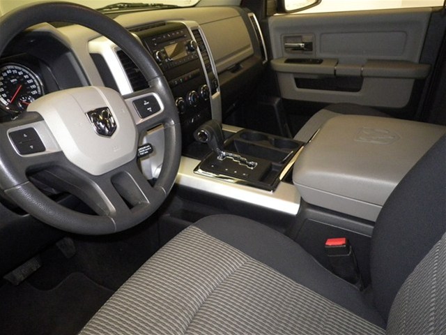 Dodge Ram 1500 2010 photo 5