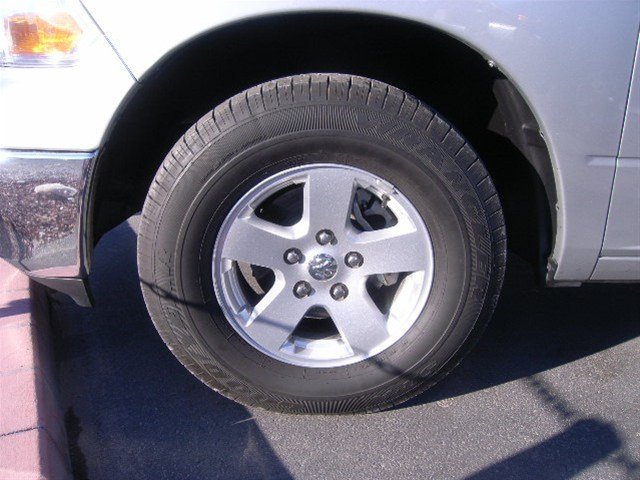 Dodge Ram 1500 2010 photo 3