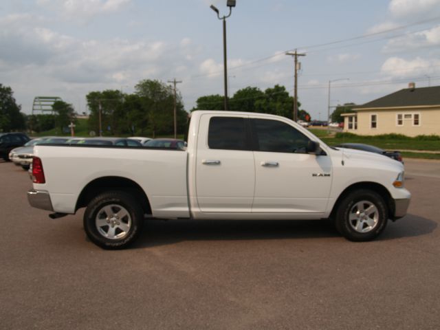 Dodge Ram 1500 2010 photo 4