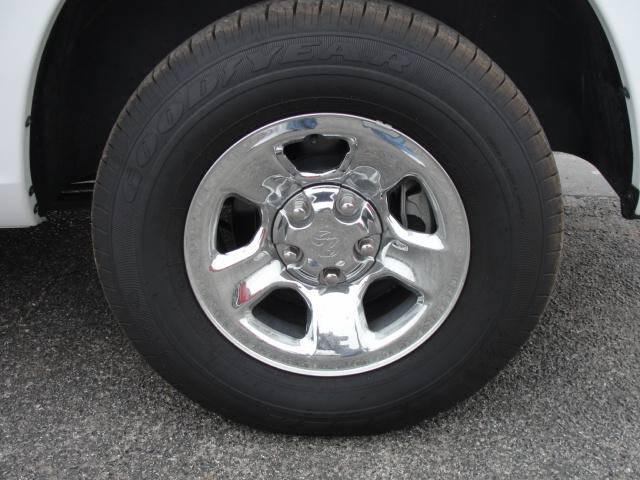 Dodge Ram 1500 2010 photo 4