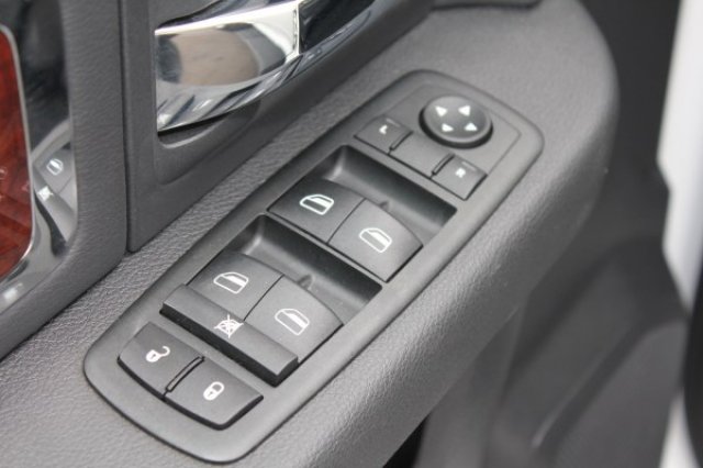 Dodge Ram 1500 2010 photo 5