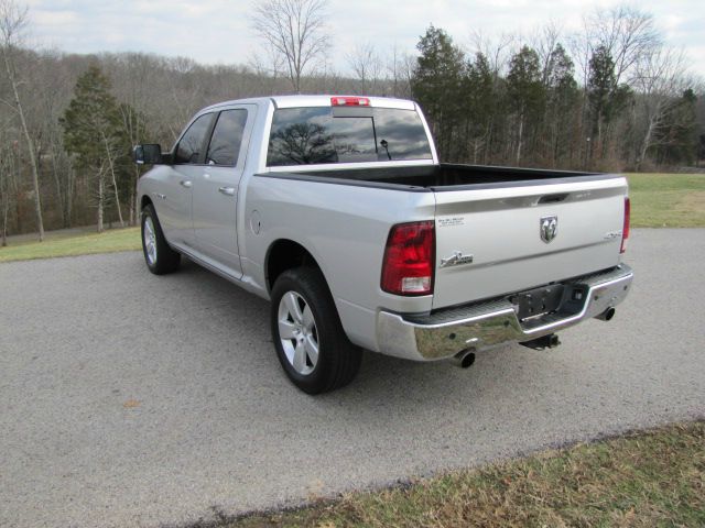 Dodge Ram 1500 2010 photo 4
