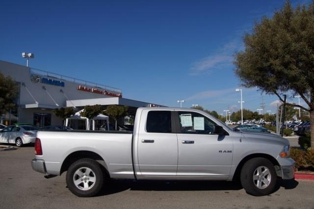 Dodge Ram 1500 2010 photo 2