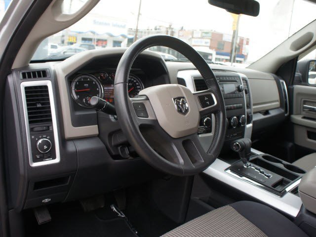 Dodge Ram 1500 2010 photo 4