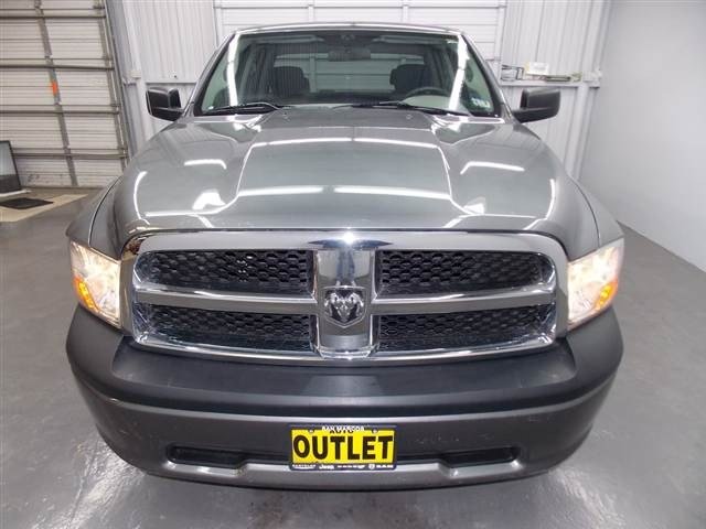 Dodge Ram 1500 2010 photo 3