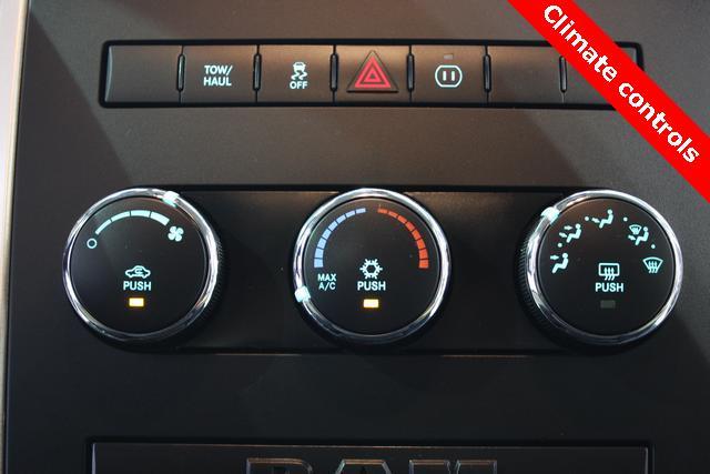 Dodge Ram 1500 2010 photo 3