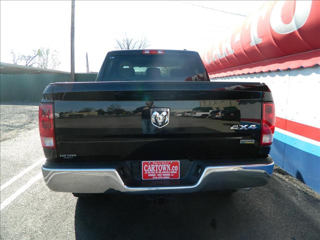 Dodge Ram 1500 2010 photo 3
