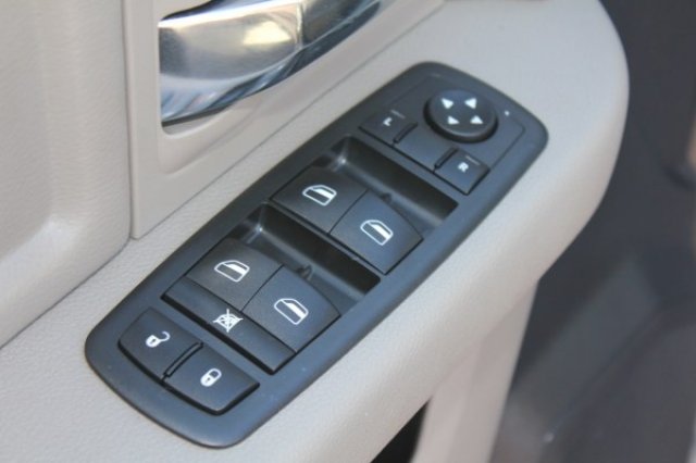 Dodge Ram 1500 2010 photo 5