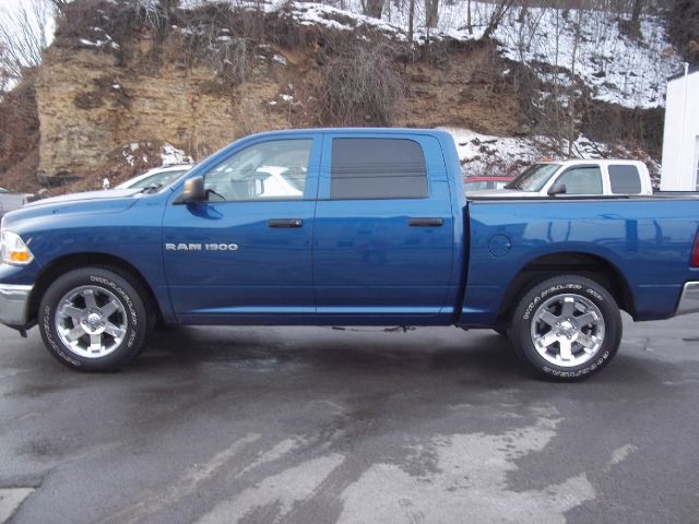 Dodge Ram 1500 2011 photo 3