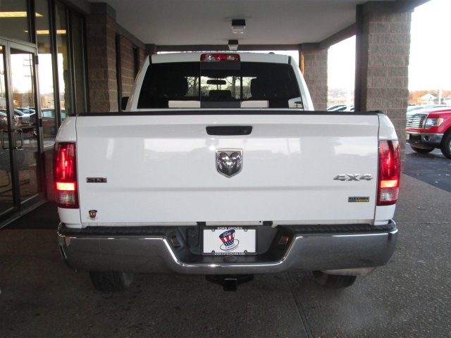 Dodge Ram 1500 2011 photo 2