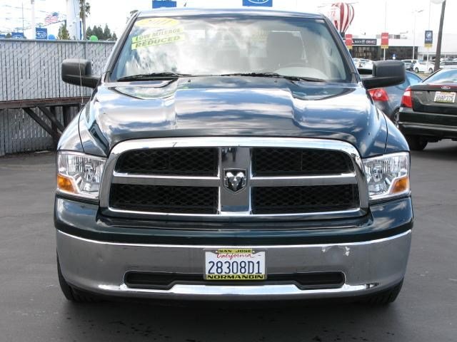 Dodge Ram 1500 2011 photo 4