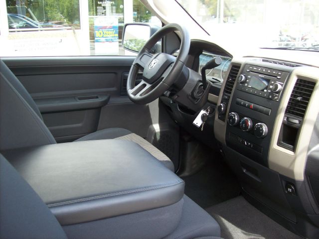 Dodge Ram 1500 2011 photo 3