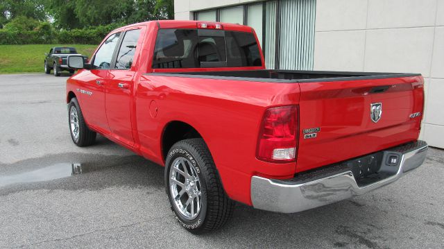 Dodge Ram 1500 2011 photo 1