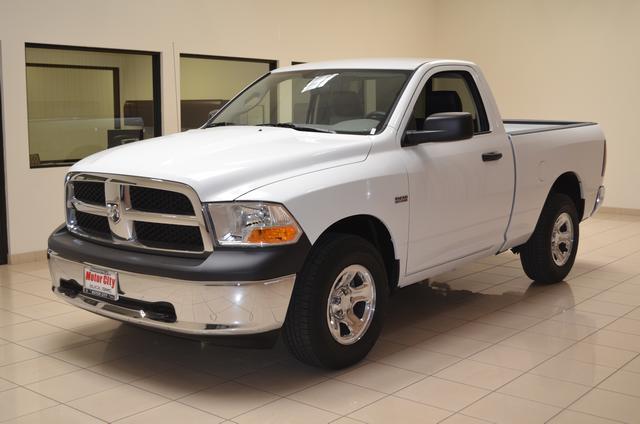 Dodge Ram 1500 2011 photo 2