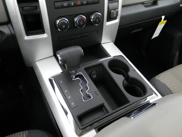 Dodge Ram 1500 2011 photo 1