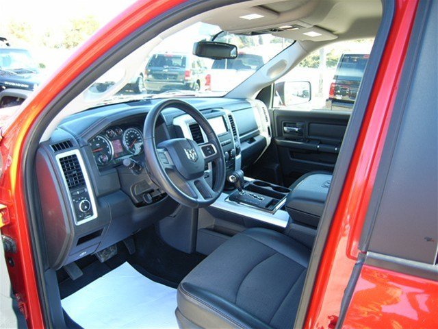 Dodge Ram 1500 2011 photo 3