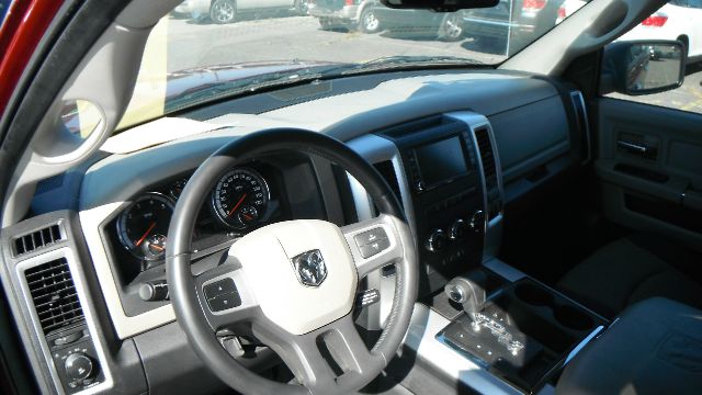 Dodge Ram 1500 2011 photo 2