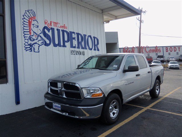 Dodge Ram 1500 2011 photo 3