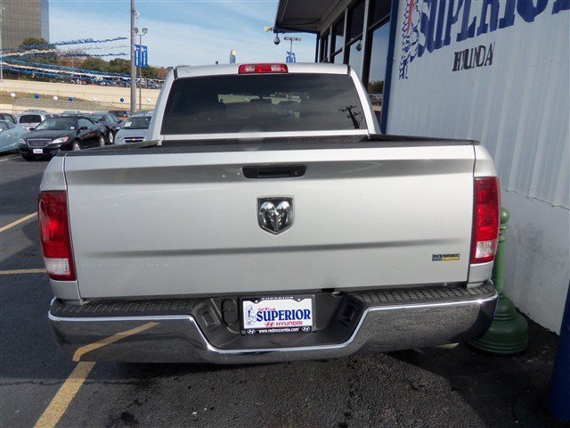 Dodge Ram 1500 2011 photo 4