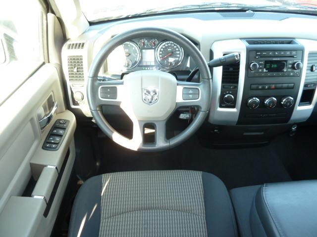 Dodge Ram 1500 2011 photo 4