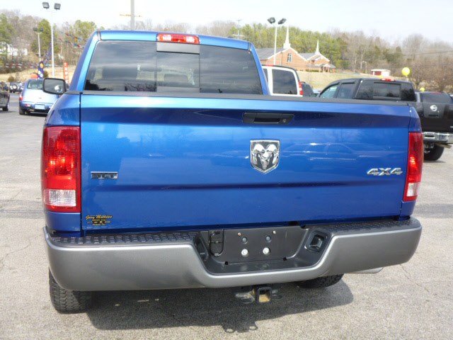 Dodge Ram 1500 2011 photo 2