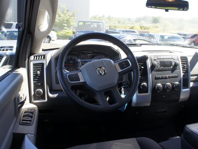 Dodge Ram 1500 2011 photo 1