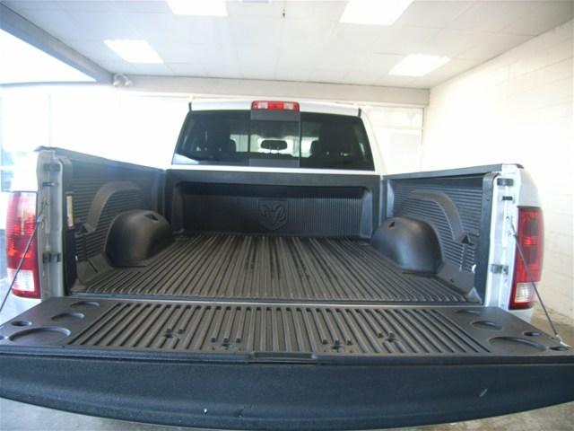 Dodge Ram 1500 2011 photo 4