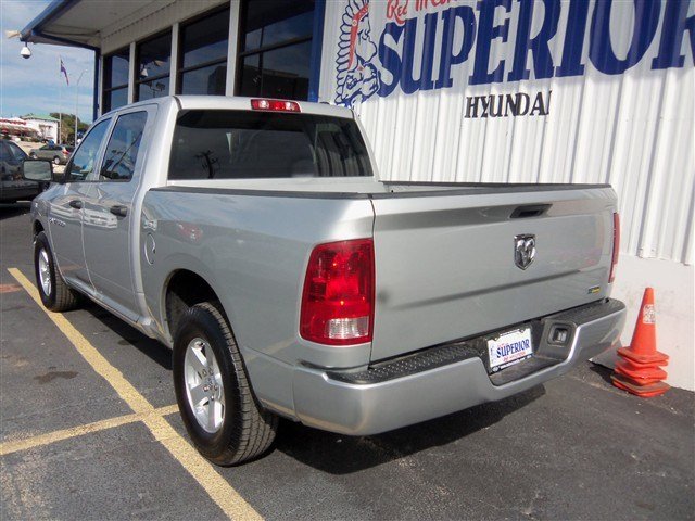 Dodge Ram 1500 2011 photo 1