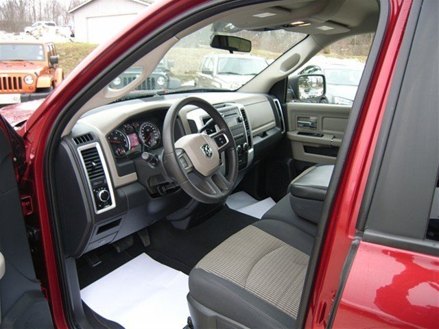 Dodge Ram 1500 SLT 25 Unspecified