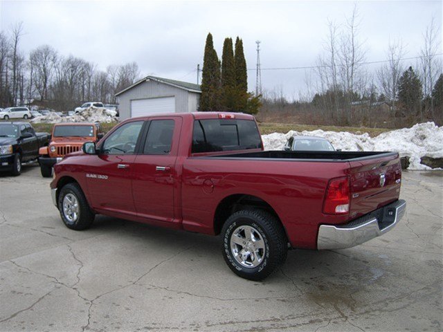 Dodge Ram 1500 2011 photo 3