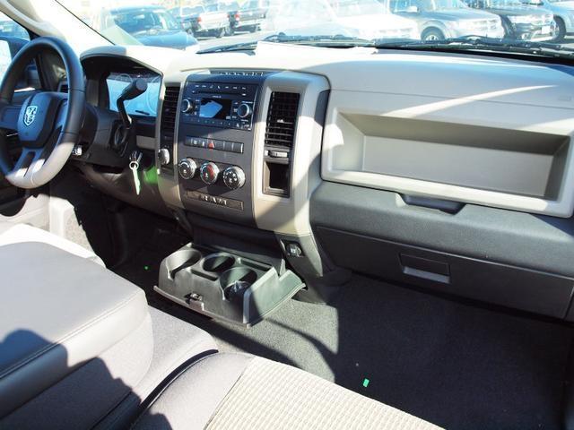 Dodge Ram 1500 2011 photo 3