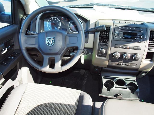 Dodge Ram 1500 2011 photo 4