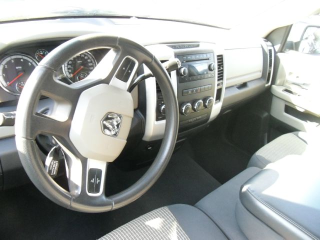 Dodge Ram 1500 2011 photo 3
