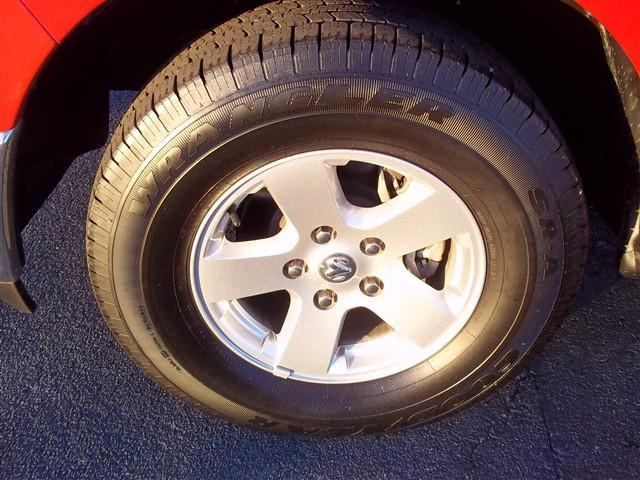 Dodge Ram 1500 2011 photo 2