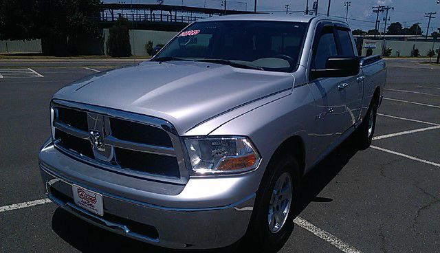 Dodge Ram 1500 2011 photo 3