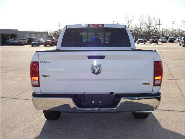 Dodge Ram 1500 2011 photo 2