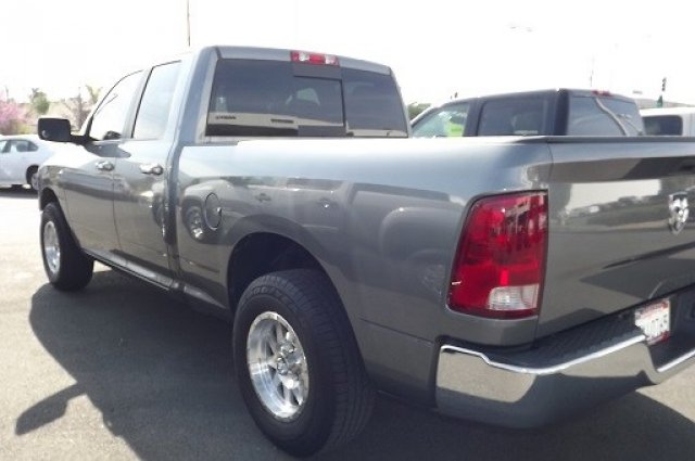 Dodge Ram 1500 2011 photo 3