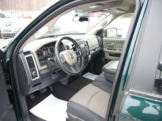 Dodge Ram 1500 2011 photo 4