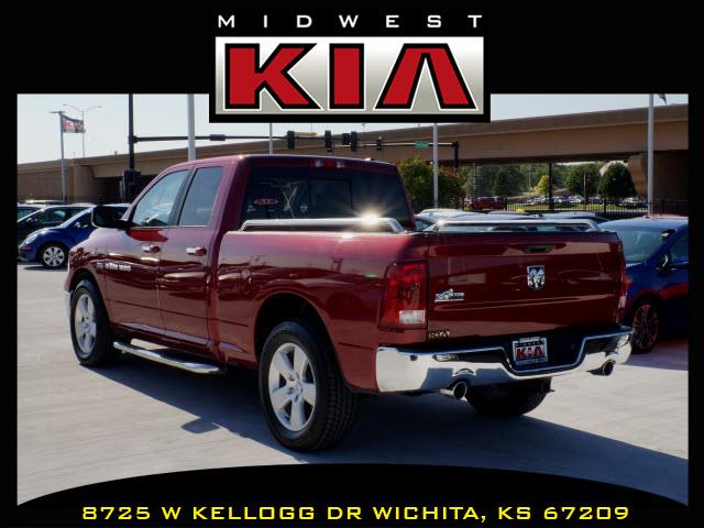 Dodge Ram 1500 2011 photo 2