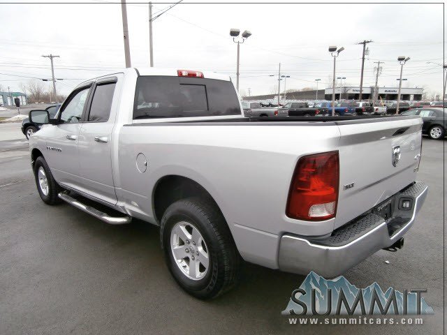 Dodge Ram 1500 2011 photo 2