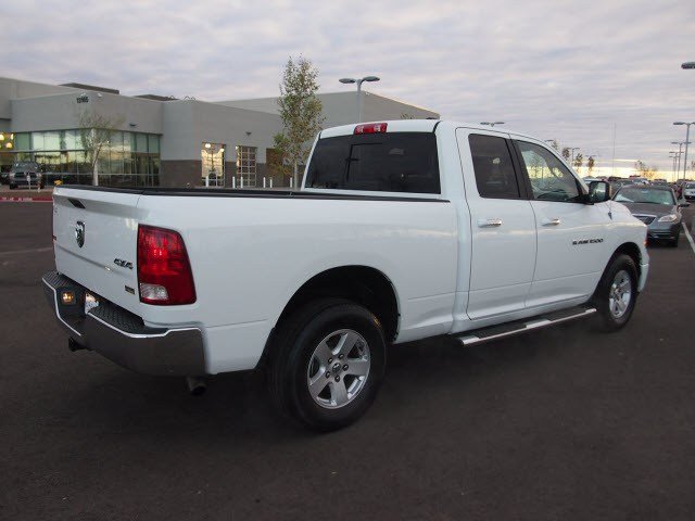 Dodge Ram 1500 2011 photo 2