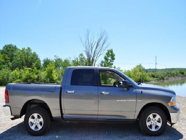 Dodge Ram 1500 2011 photo 3