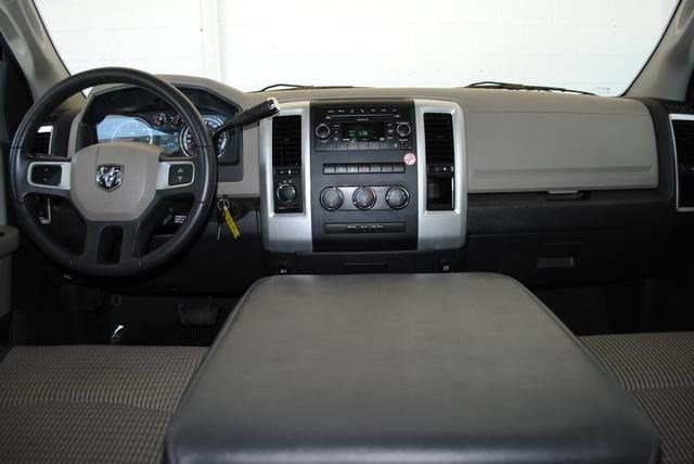 Dodge Ram 1500 2011 photo 1